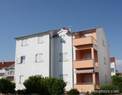 Apartment Marko, private accommodation in city Vodice, Croatia
